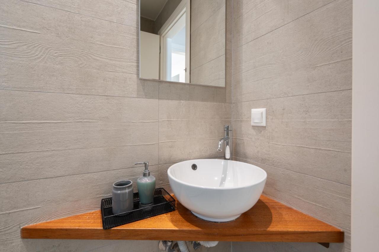Classy Apartment In Koukaki, Walk To Metro & Acropolis Афіни Екстер'єр фото