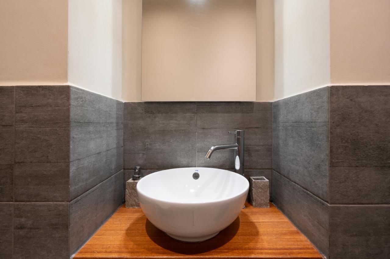 Classy Apartment In Koukaki, Walk To Metro & Acropolis Афіни Екстер'єр фото